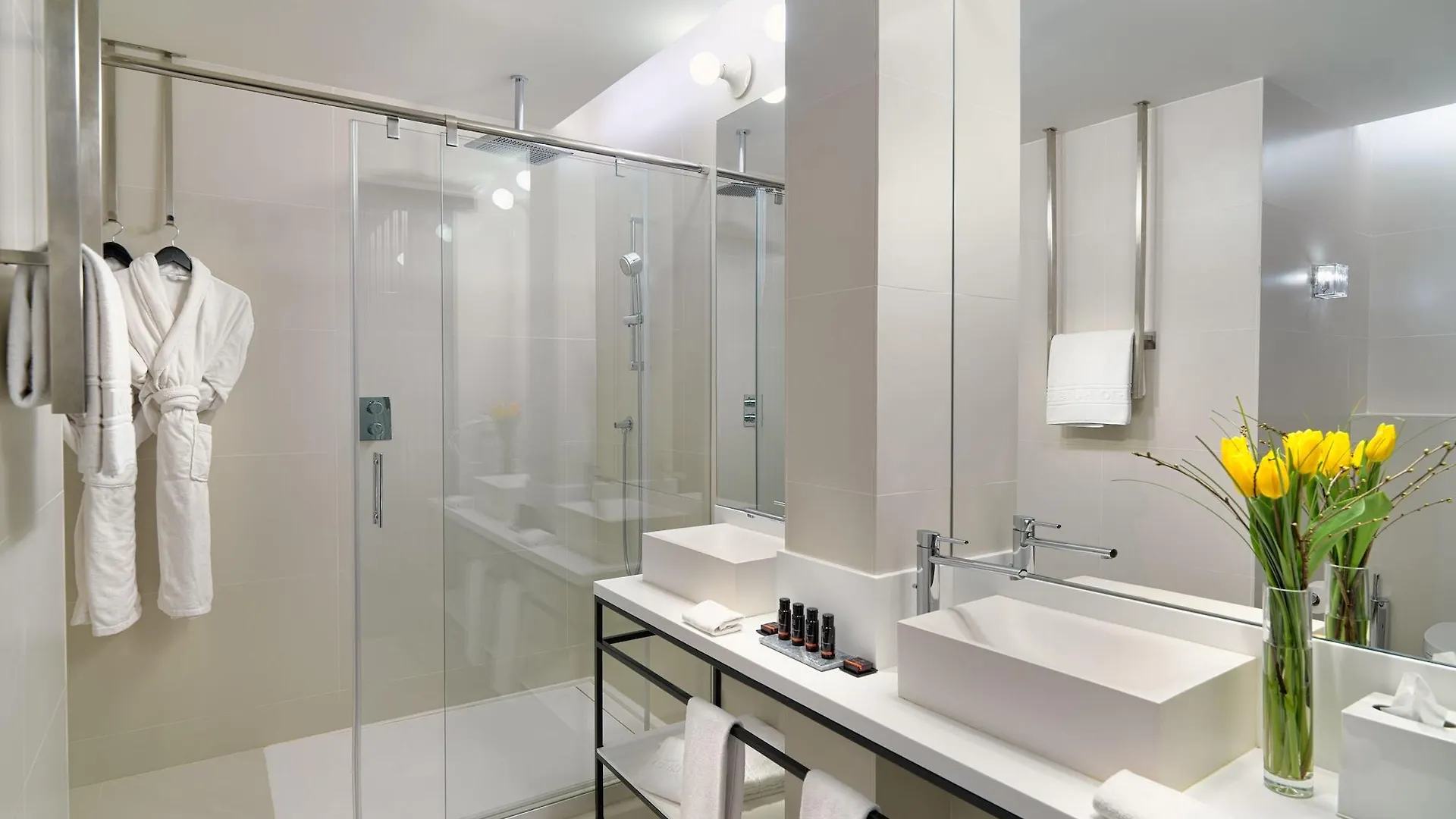 H10 Urquinaona Plaza (Adults Only) Hotel Barcelona 4*,